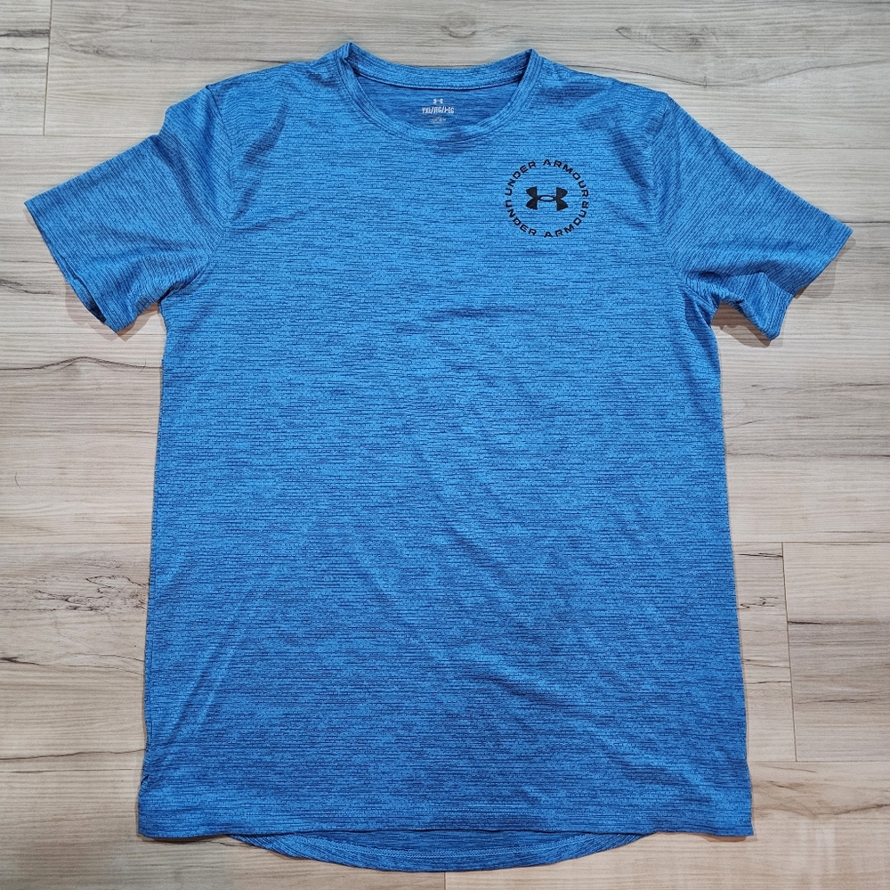 Blue Under Armour t-shirt, youth extra large, pristine condition.